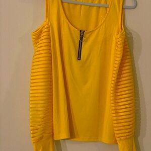 Yellow Stretching Top with Cold Shoulder and Sheered Sleeves size XL